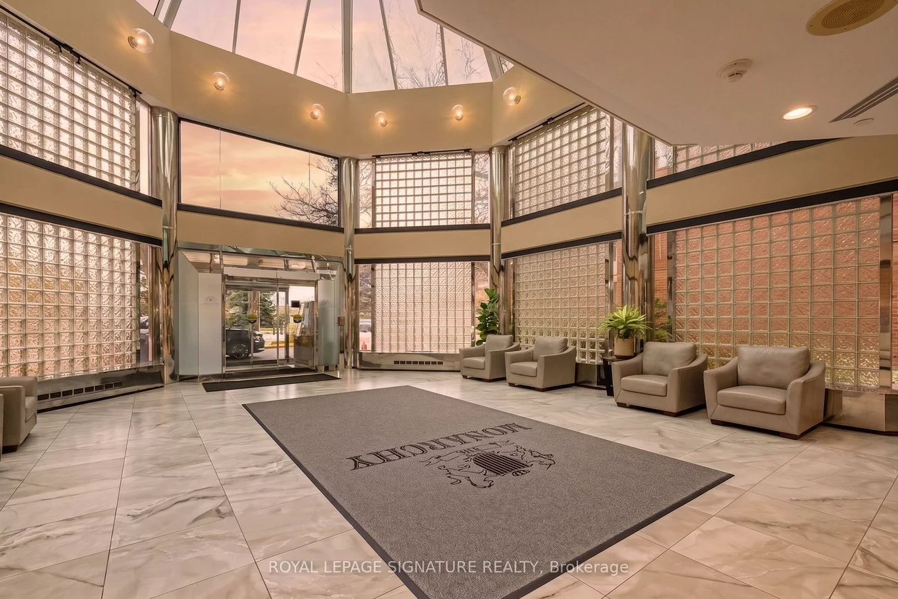 325, Webb, City Centre, Mississauga