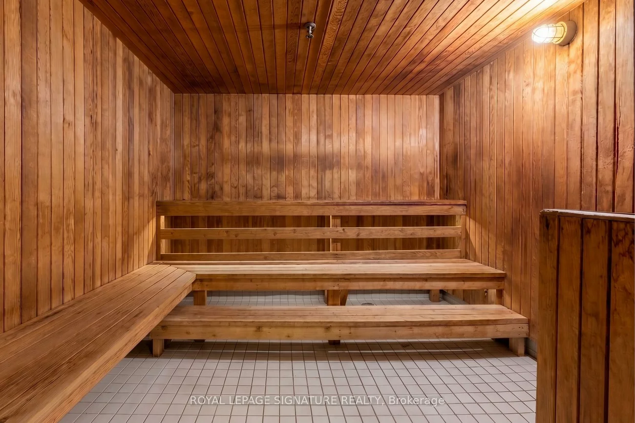 325, Webb, City Centre, Mississauga