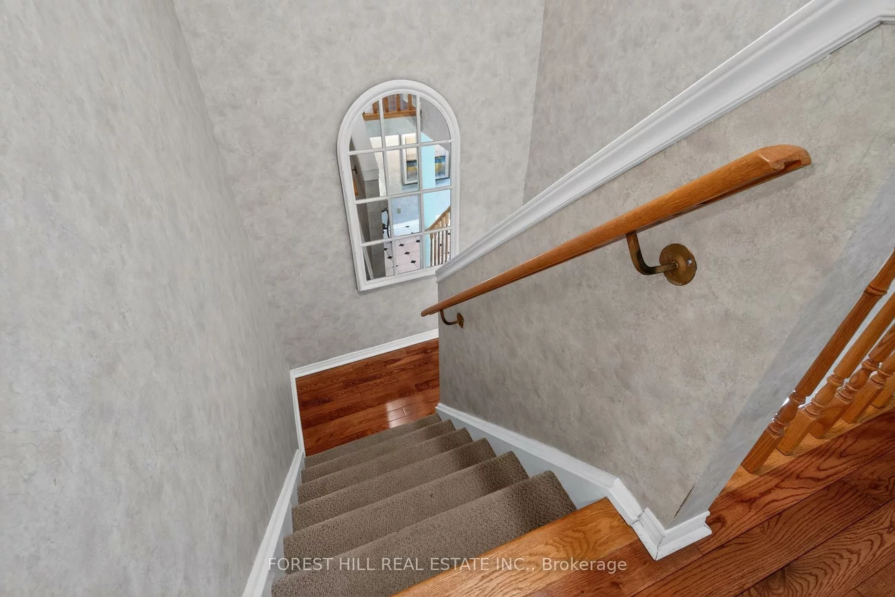 4635, Regents, Hurontario, Mississauga