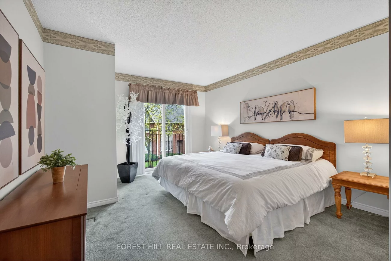 4635, Regents, Hurontario, Mississauga