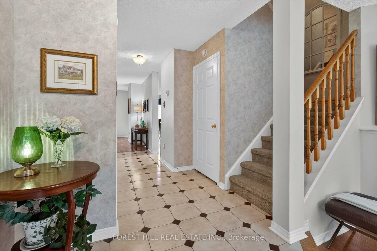 4635, Regents, Hurontario, Mississauga