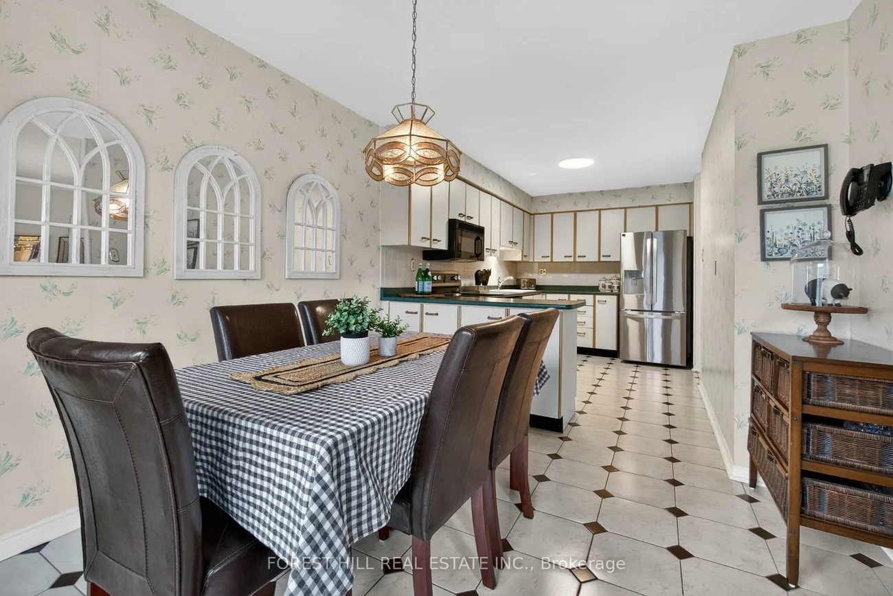 4635, Regents, Hurontario, Mississauga