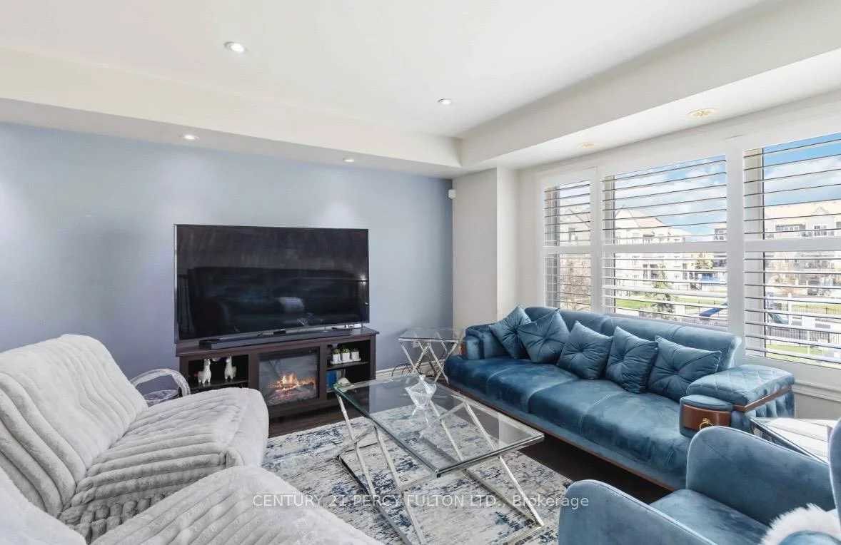 3050, Erin Centre, Churchill Meadows, Mississauga