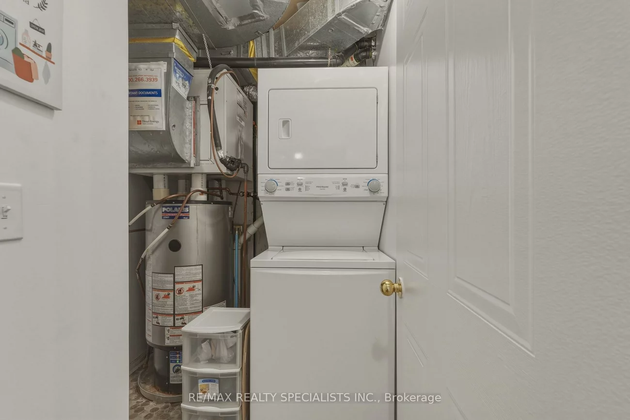 103, BRISTOL, Hurontario, Mississauga