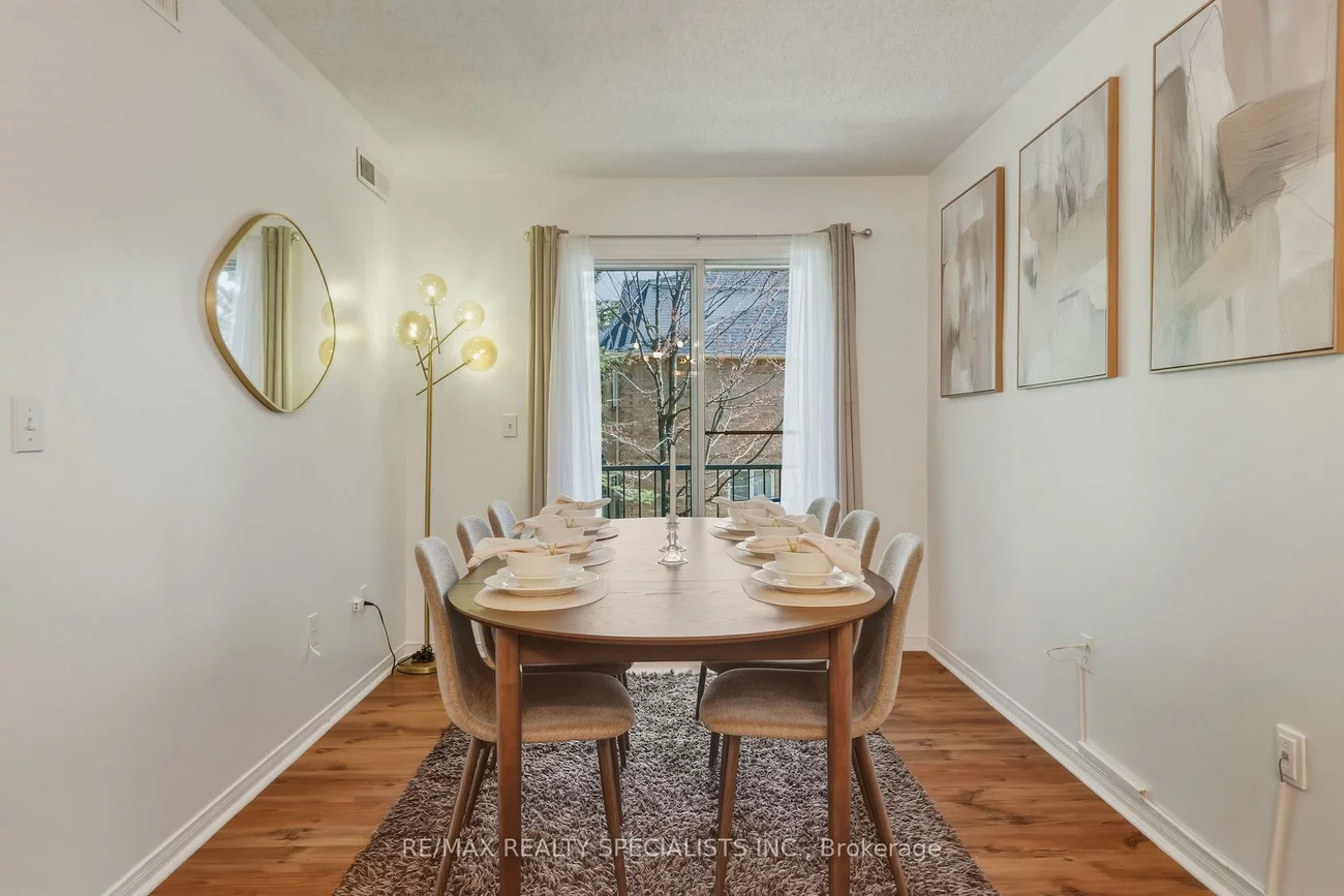 103, BRISTOL, Hurontario, Mississauga