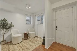 103, BRISTOL, Hurontario, Mississauga