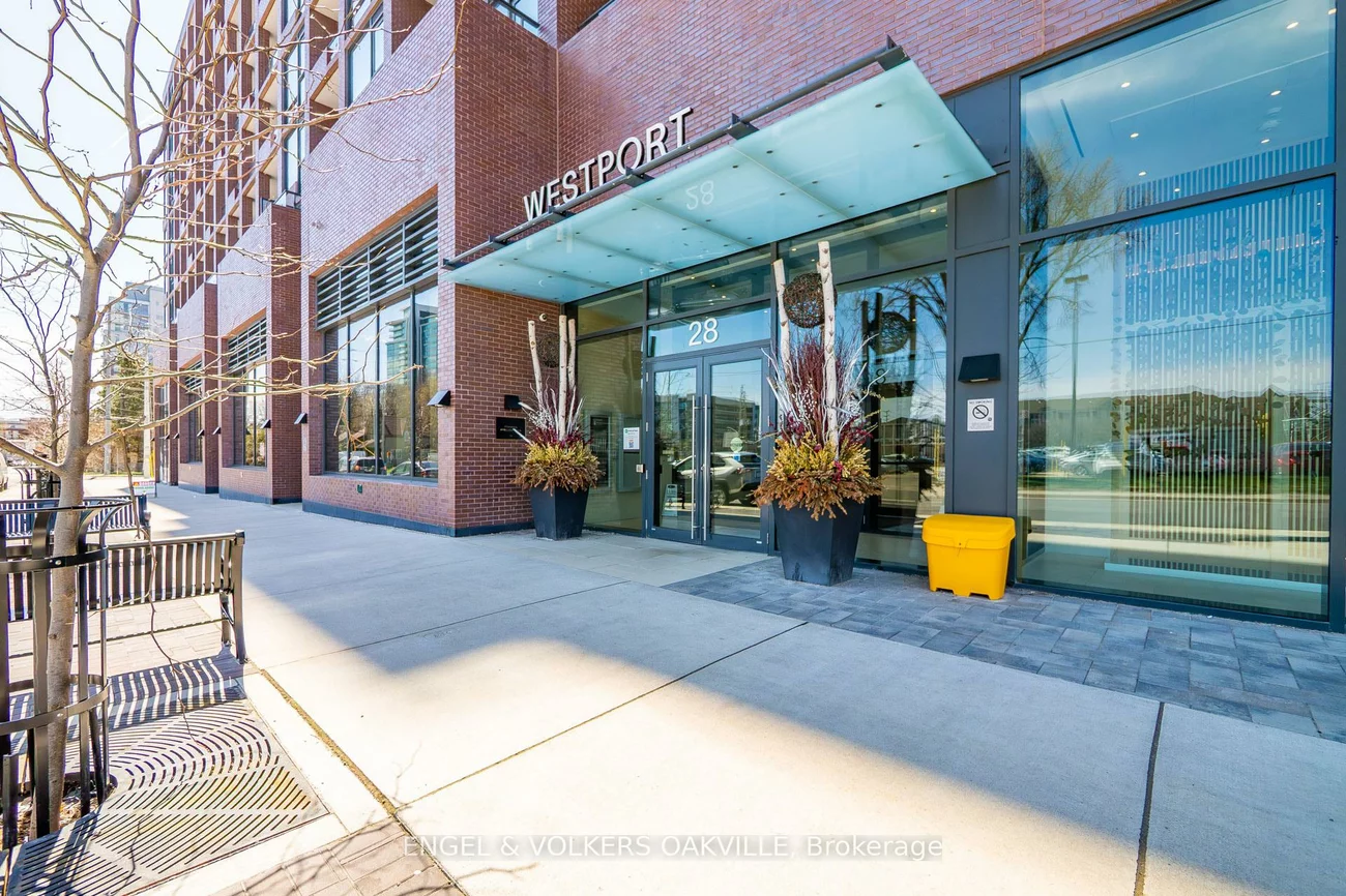 28, Ann, Port Credit, Mississauga