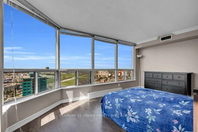 4470, Tucana, Hurontario, Mississauga