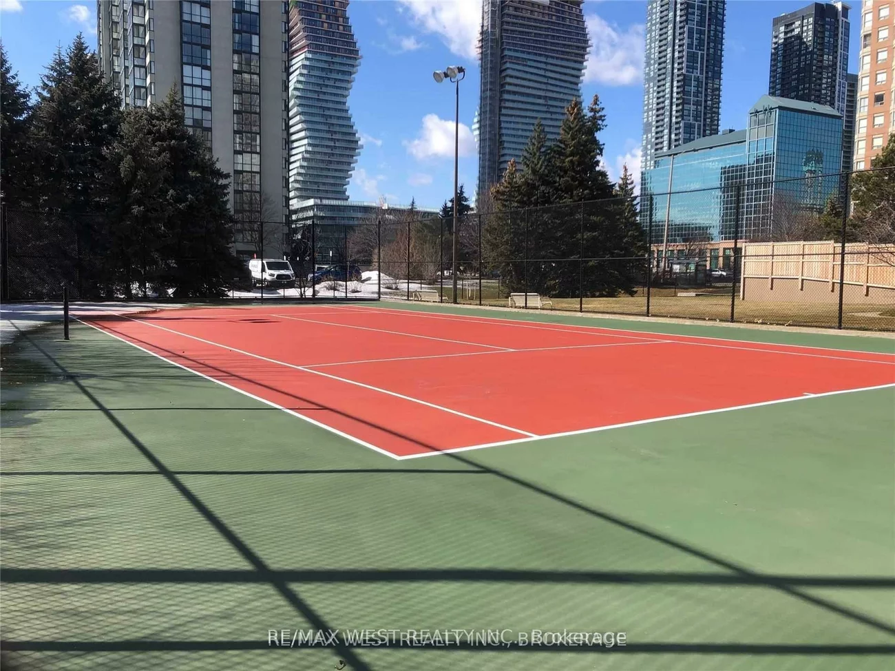 300, Webb, City Centre, Mississauga