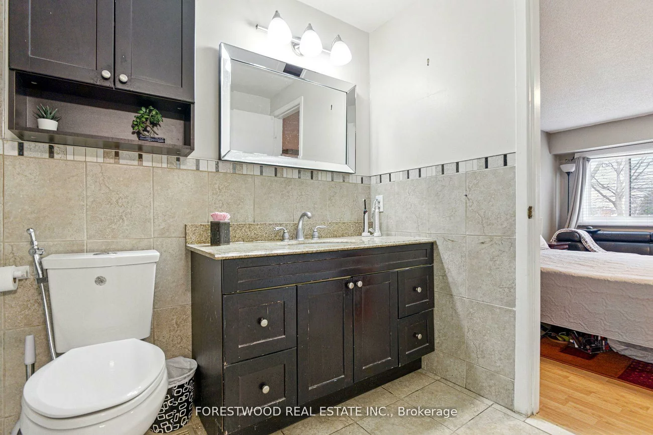 3345, Silverado, Mississauga Valleys, Mississauga