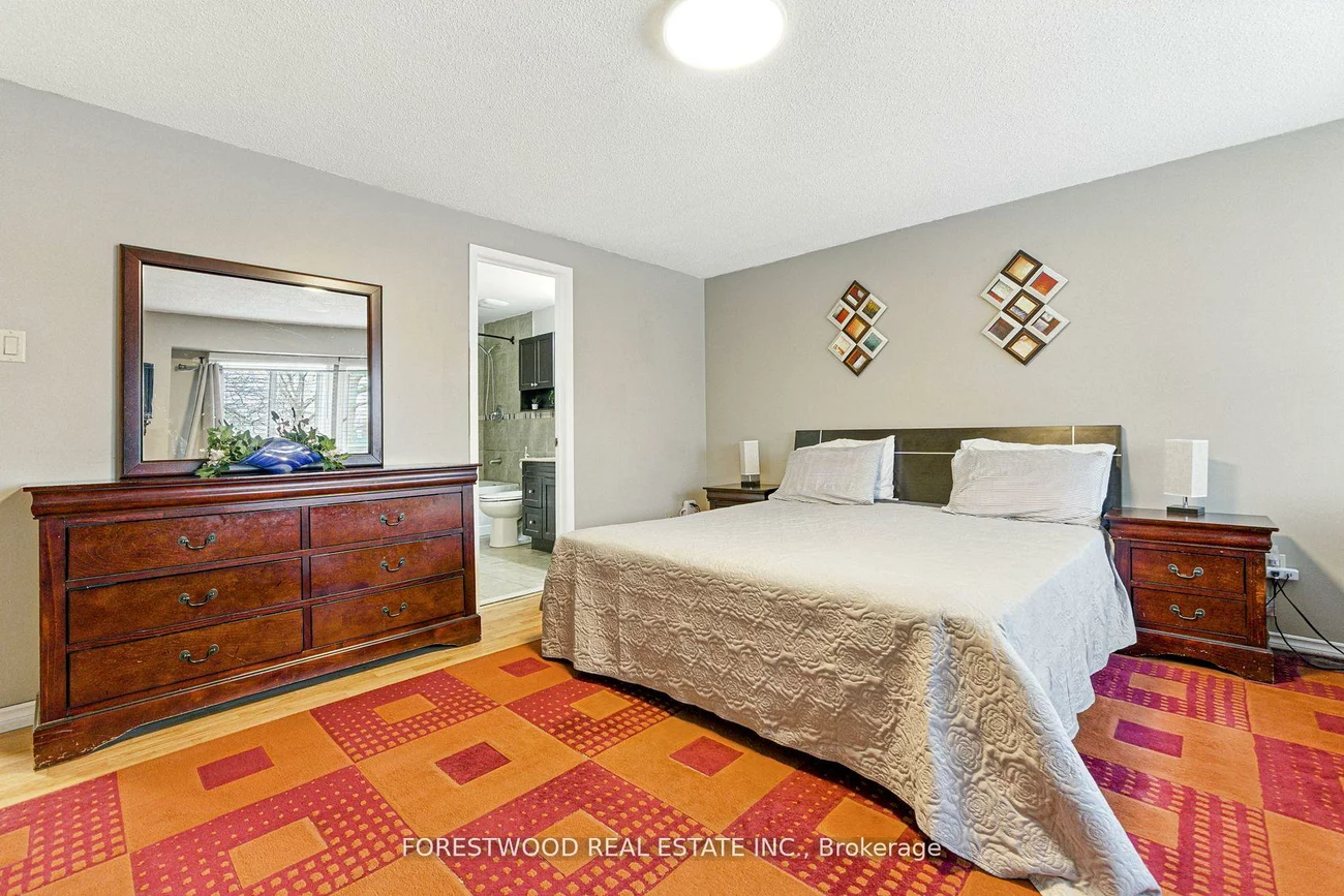 3345, Silverado, Mississauga Valleys, Mississauga