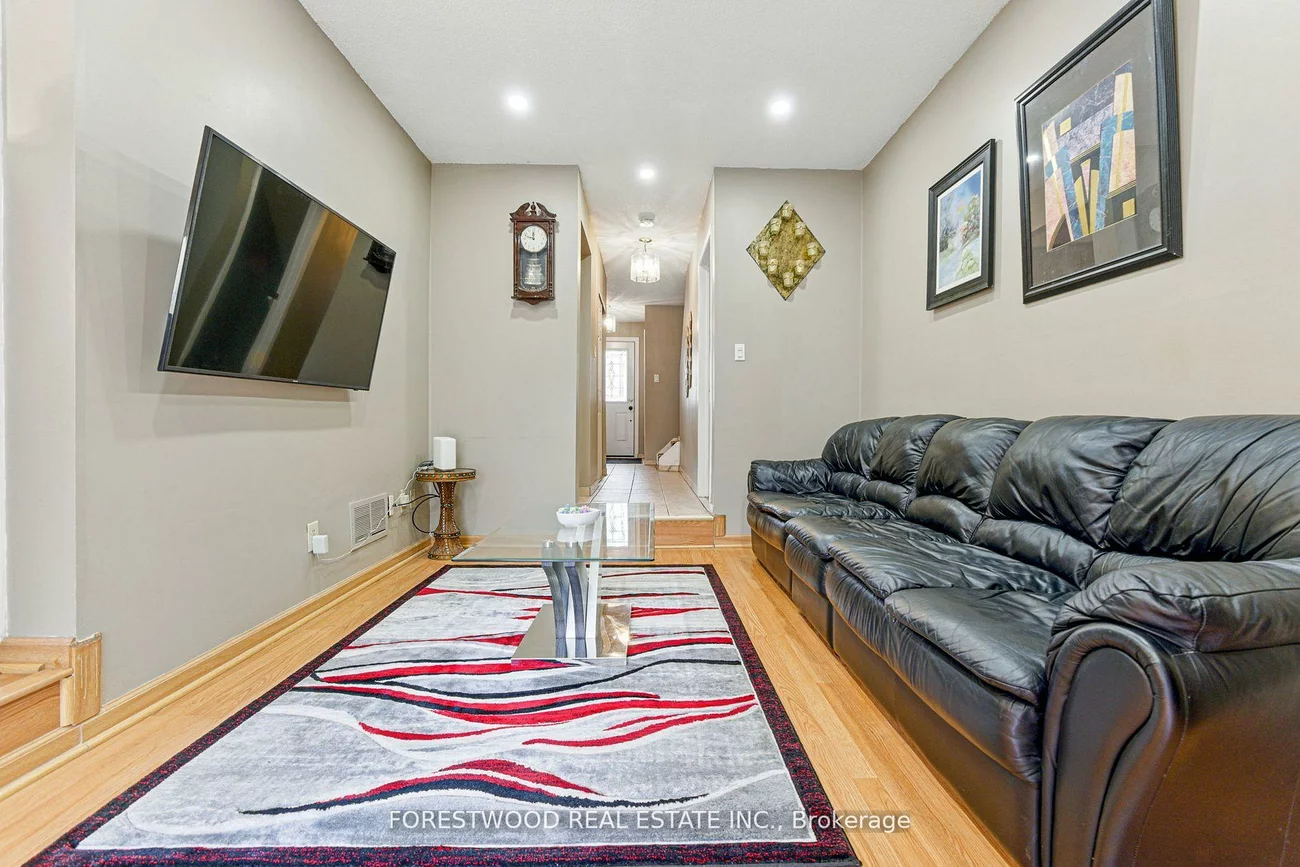 3345, Silverado, Mississauga Valleys, Mississauga