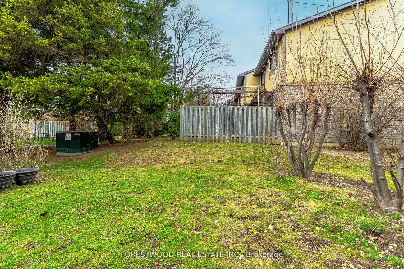 3345, Silverado, Mississauga Valleys, Mississauga