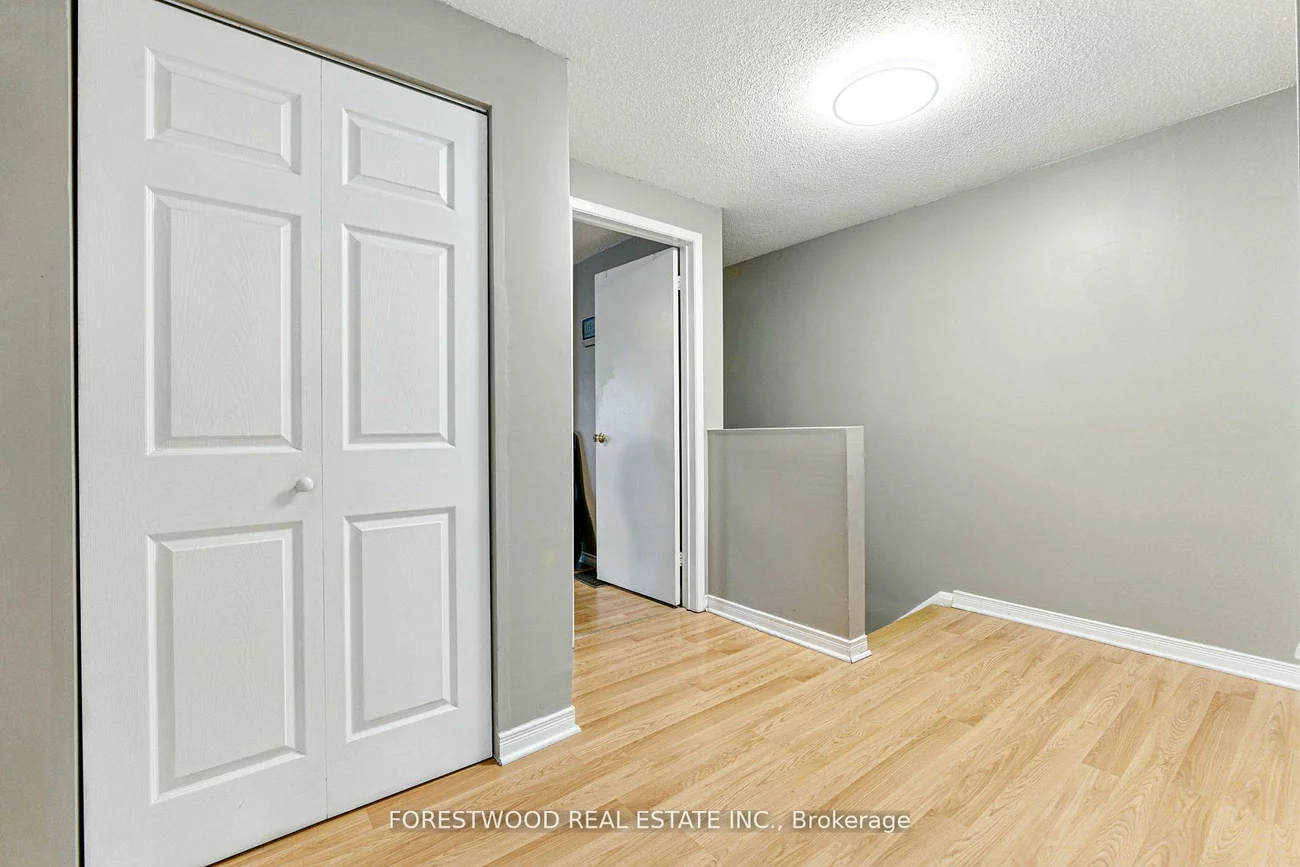 3345, Silverado, Mississauga Valleys, Mississauga
