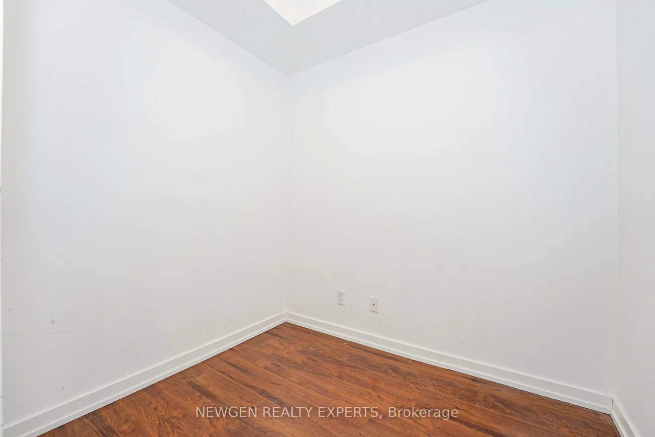 4070, Confederation, City Centre, Mississauga