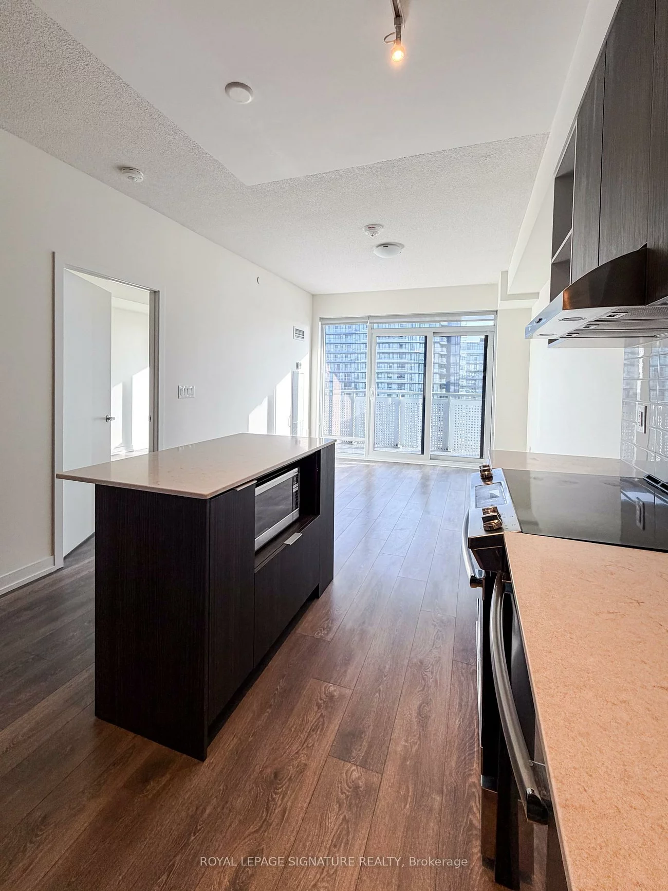 2520, Eglinton, Central Erin Mills, Mississauga