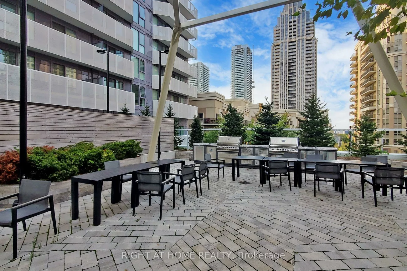 4065, Confederation, City Centre, Mississauga