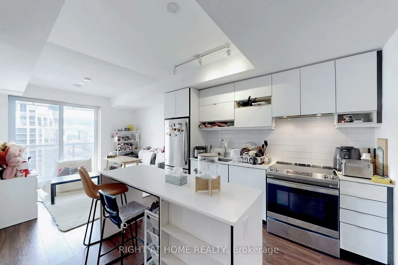 4065, Confederation, City Centre, Mississauga