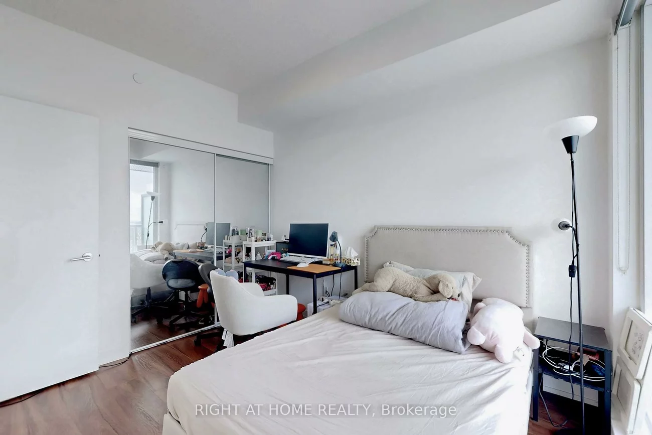 4065, Confederation, City Centre, Mississauga