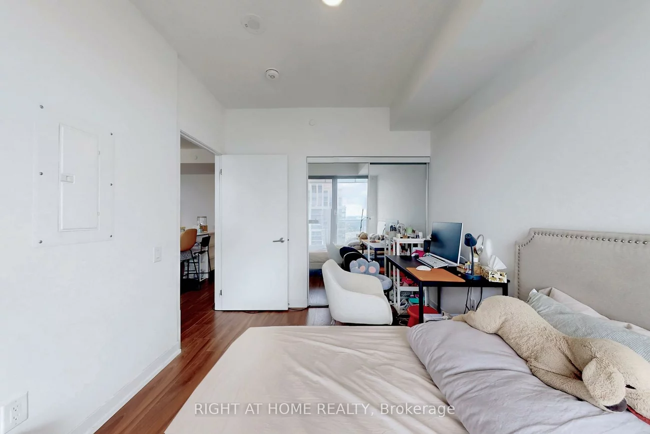 4065, Confederation, City Centre, Mississauga