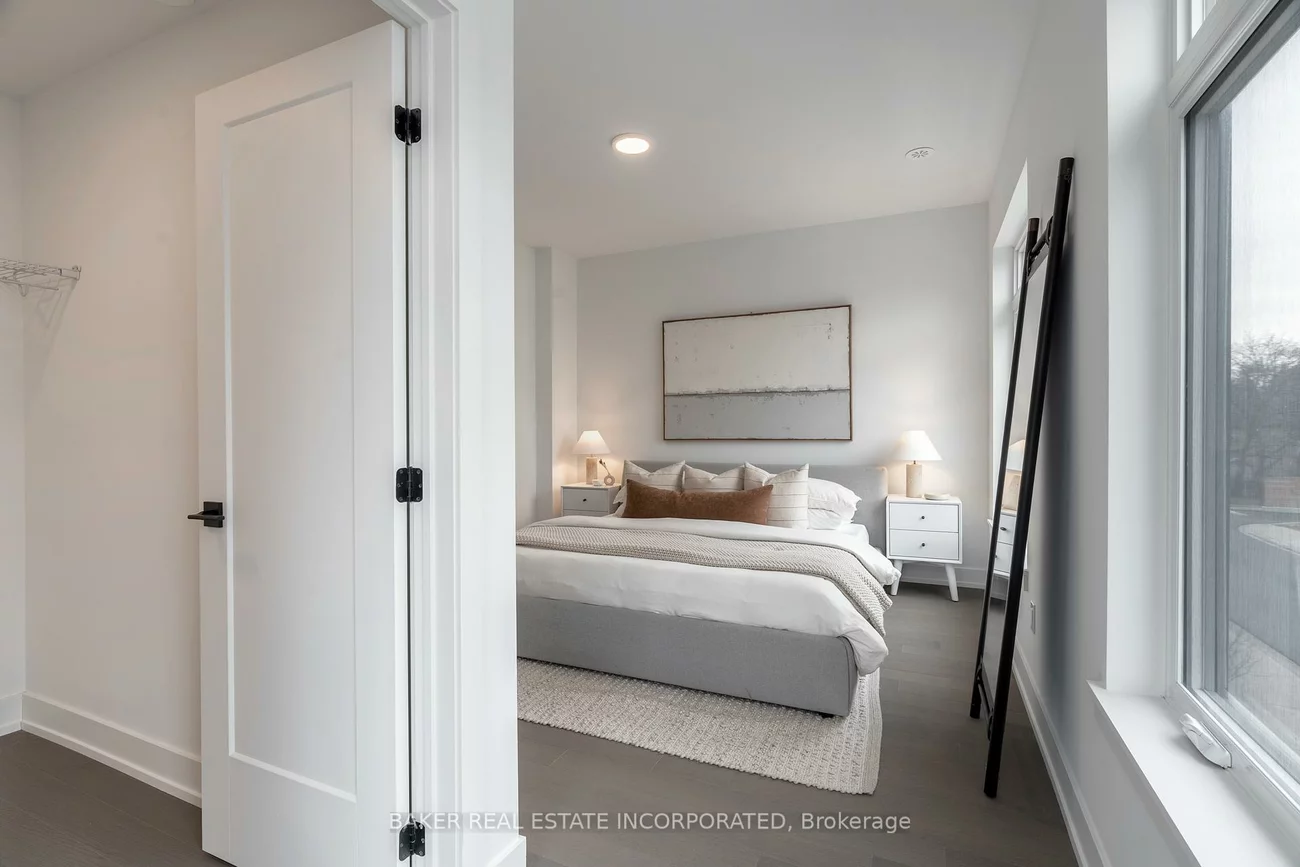 30, Lou Parsons, Port Credit, Mississauga