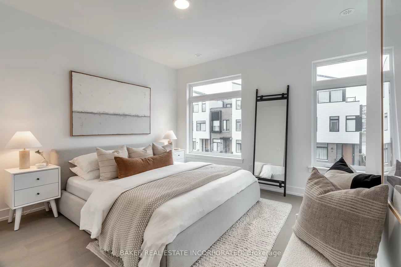 30, Lou Parsons, Port Credit, Mississauga