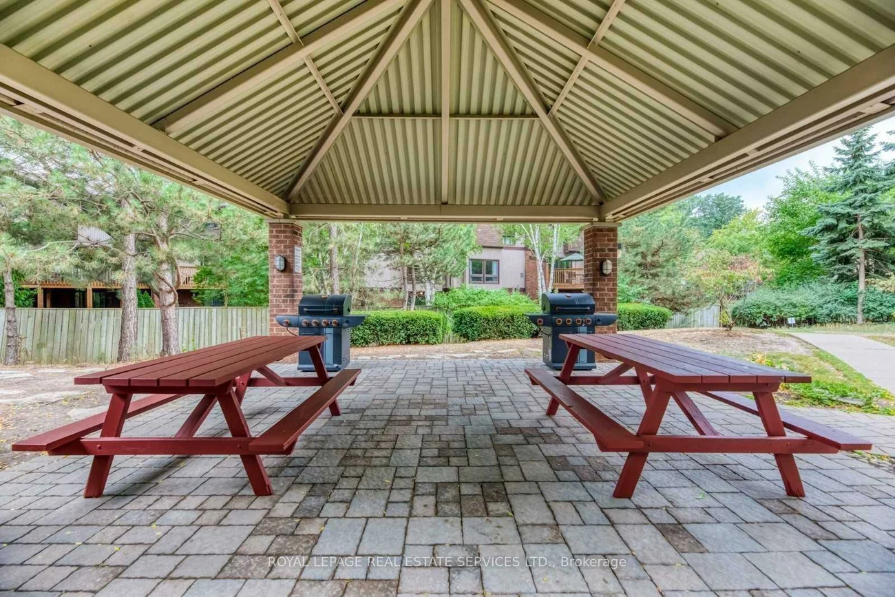 1110, Walden, Clarkson, Mississauga