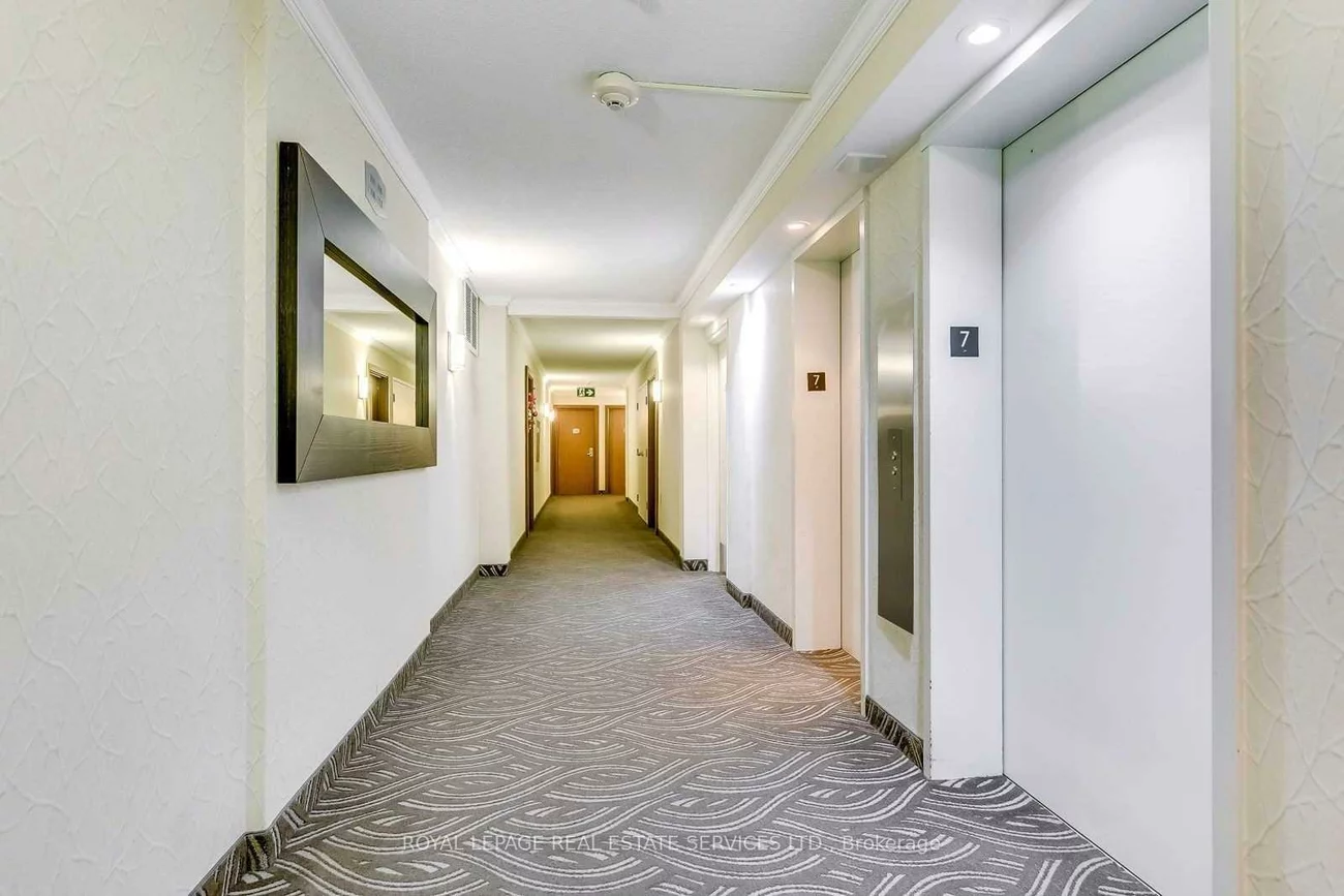 1110, Walden, Clarkson, Mississauga