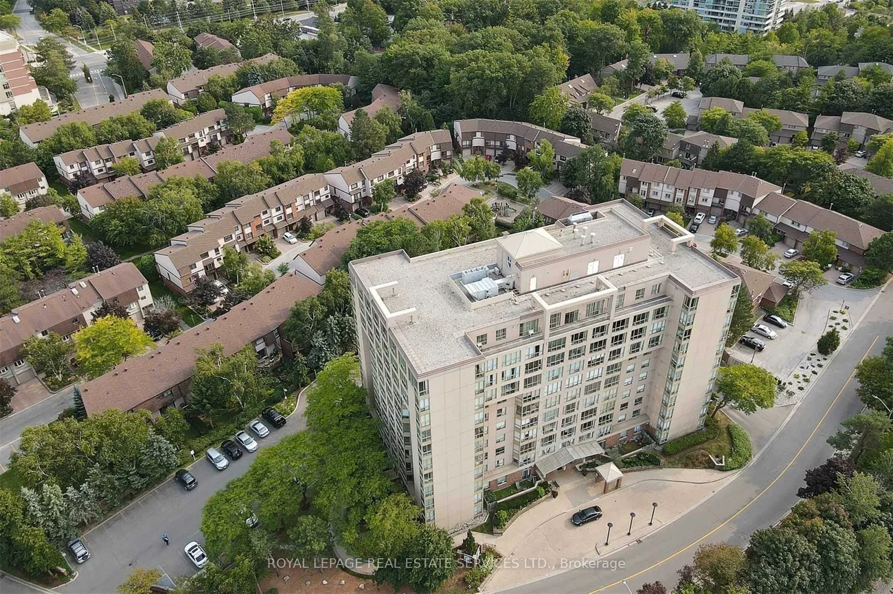 1110, Walden, Clarkson, Mississauga