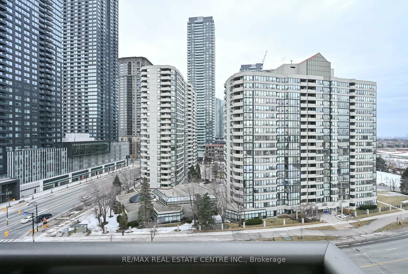 335, Rathburn, Creditview, Mississauga