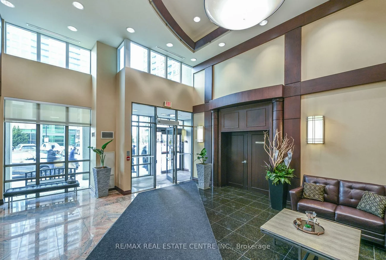 335, Rathburn, Creditview, Mississauga