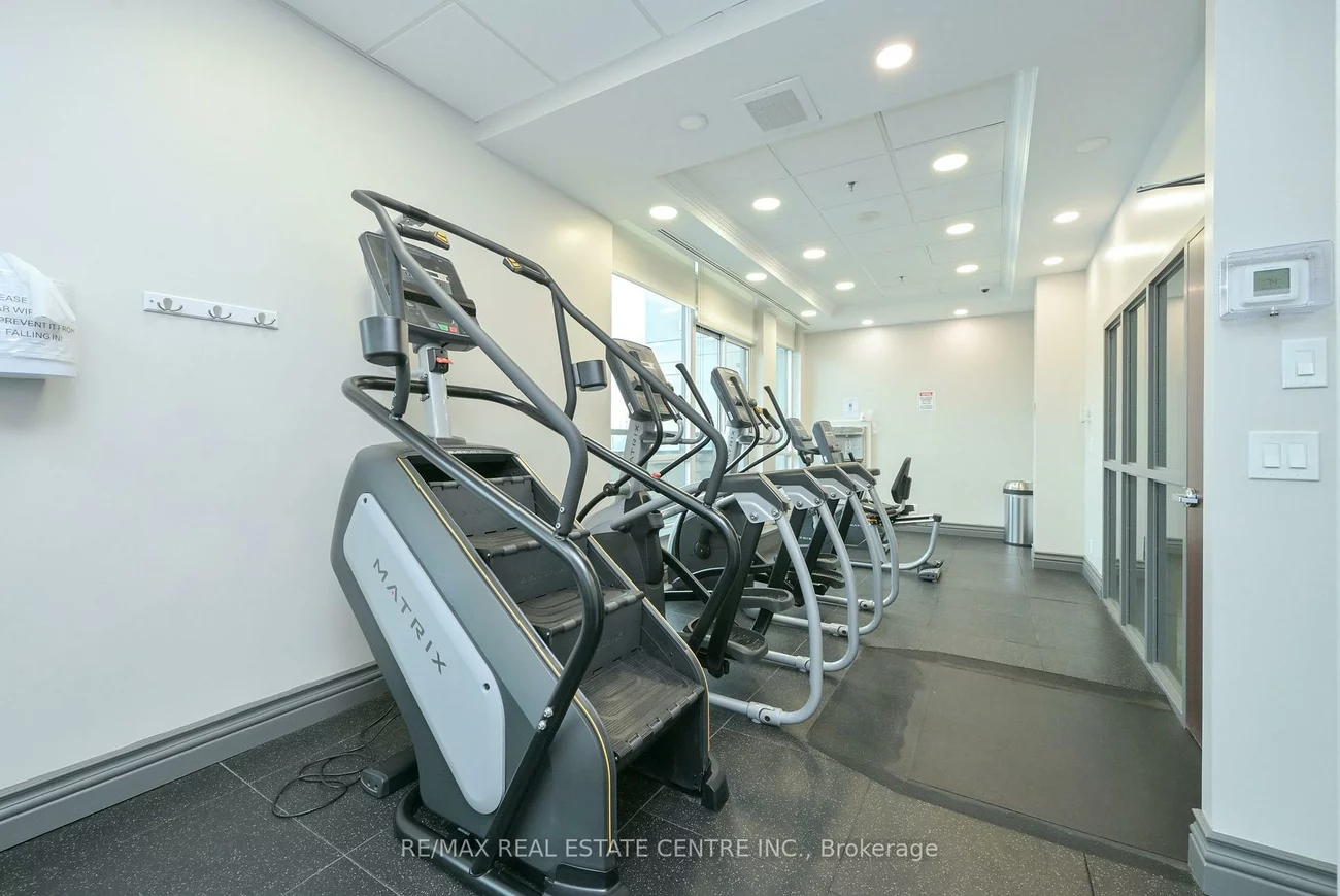 335, Rathburn, Creditview, Mississauga