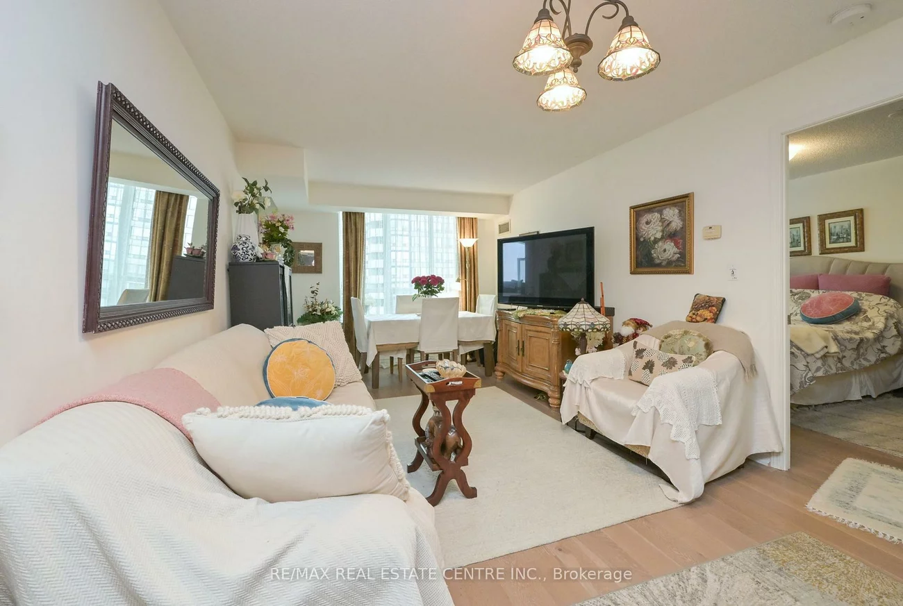 335, Rathburn, Creditview, Mississauga