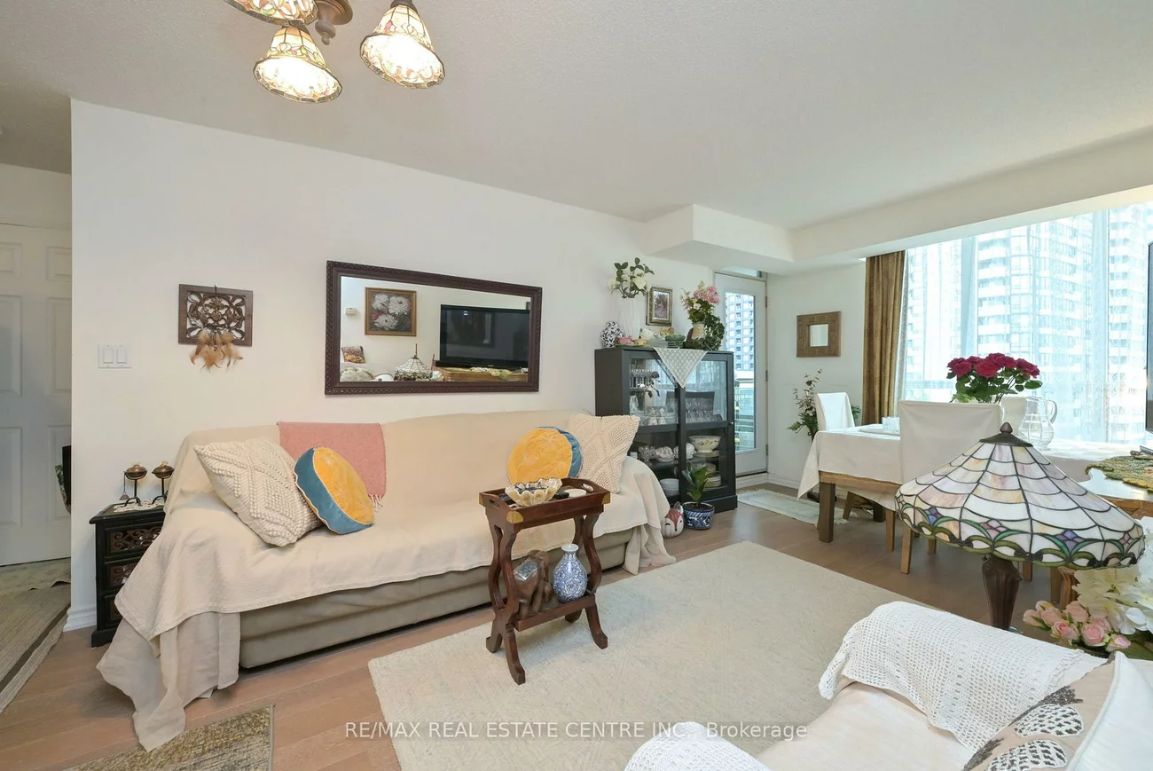 335, Rathburn, Creditview, Mississauga