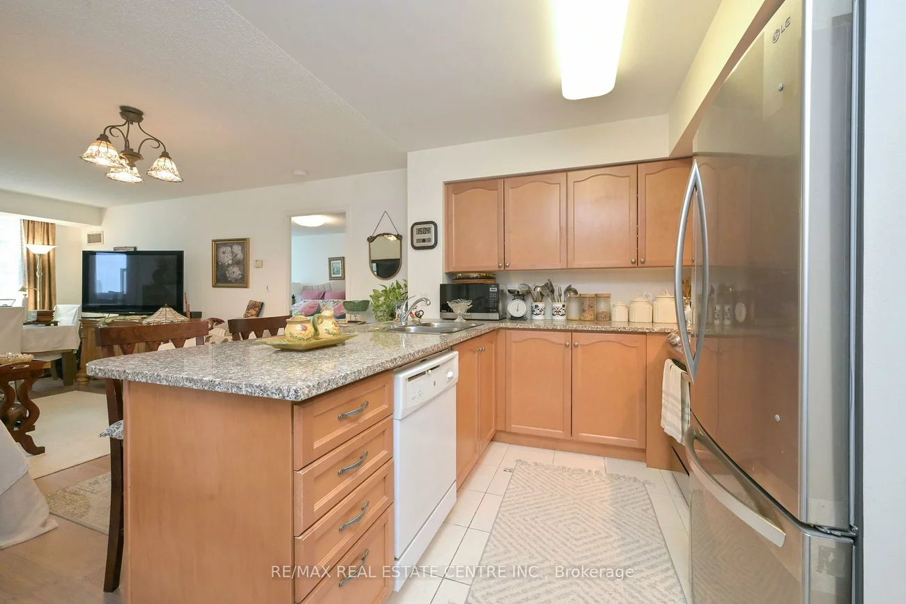 335, Rathburn, Creditview, Mississauga