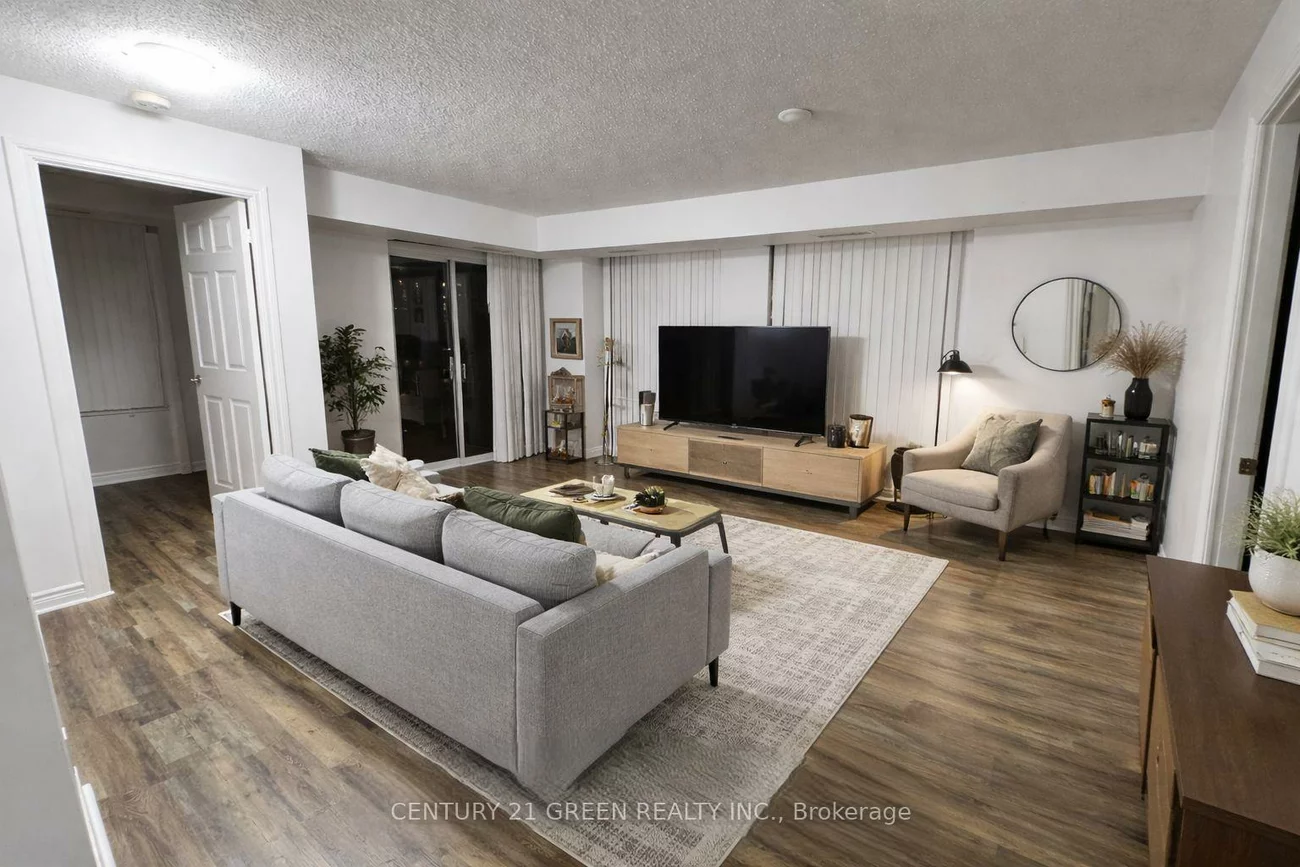 310, Burnhamthorpe, City Centre, Mississauga