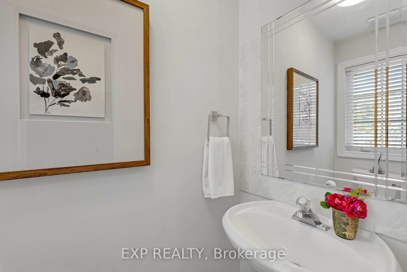 455, Apache, Hurontario, Mississauga