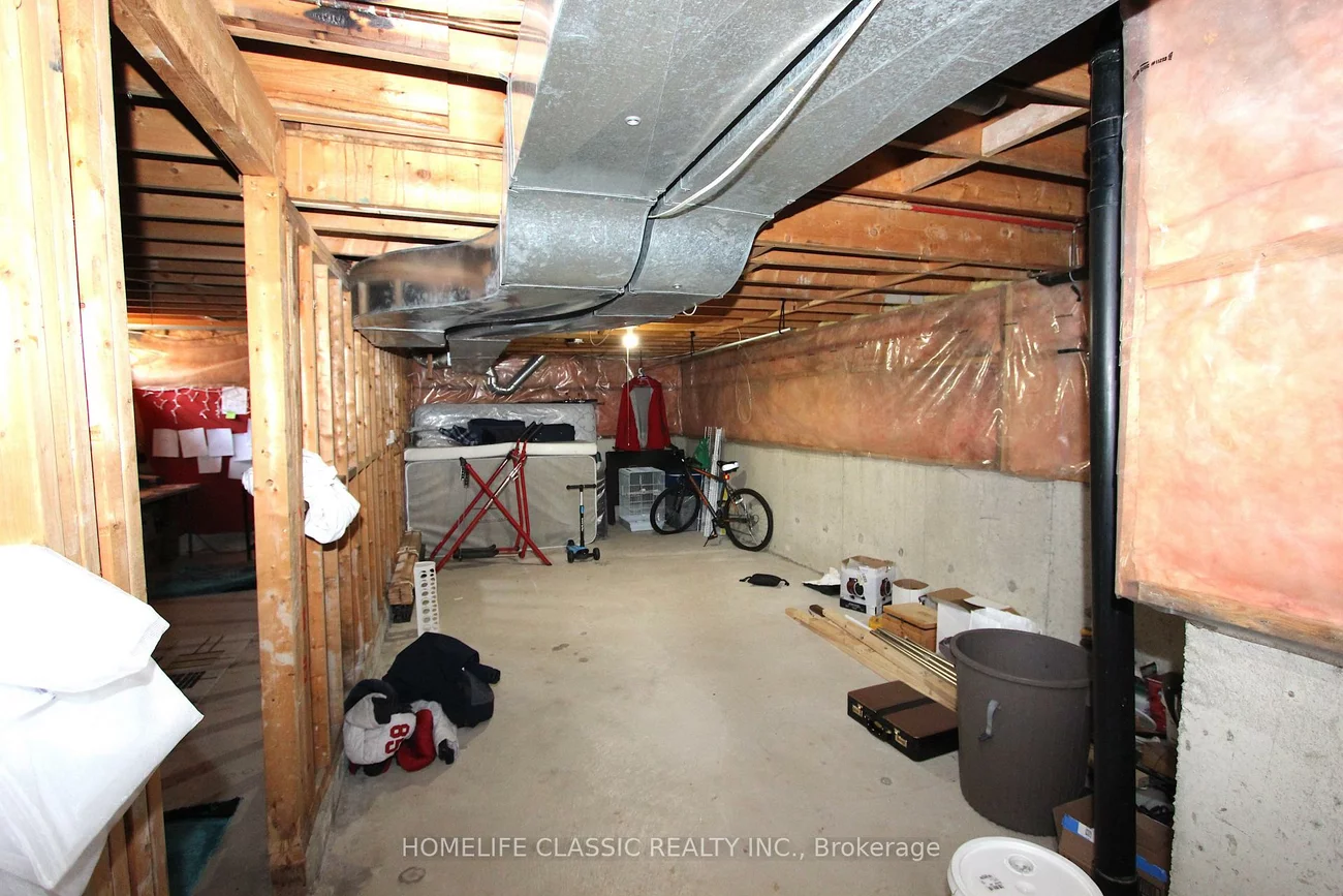 4635, Regents, Hurontario, Mississauga