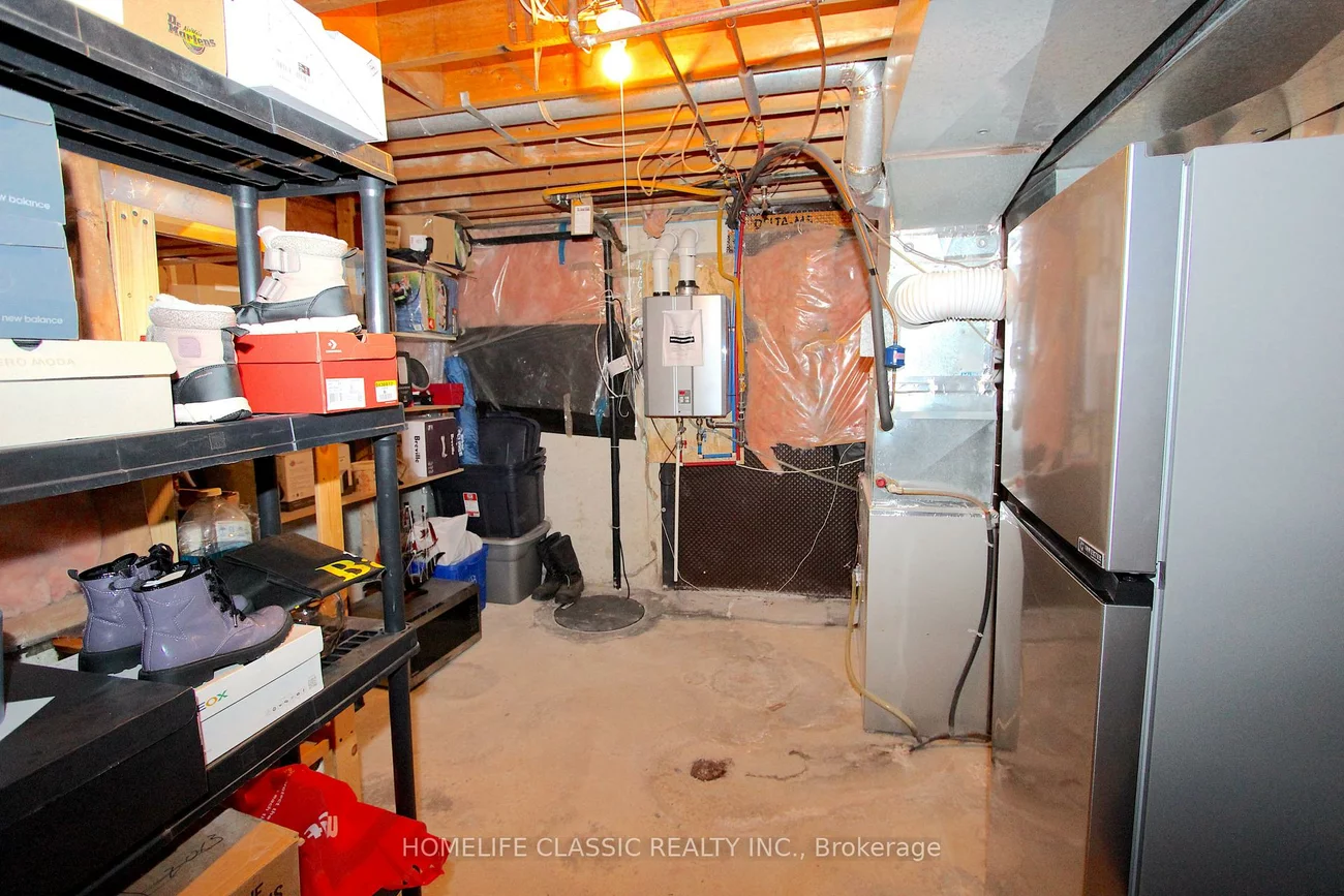 4635, Regents, Hurontario, Mississauga