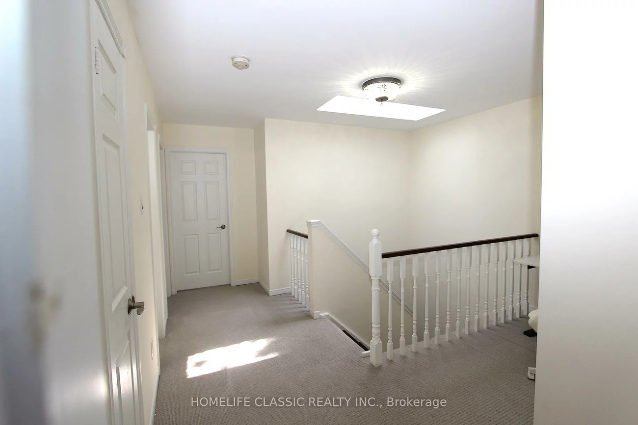 4635, Regents, Hurontario, Mississauga