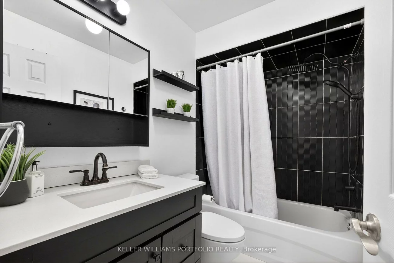 1575, South Parade, East Credit, Mississauga