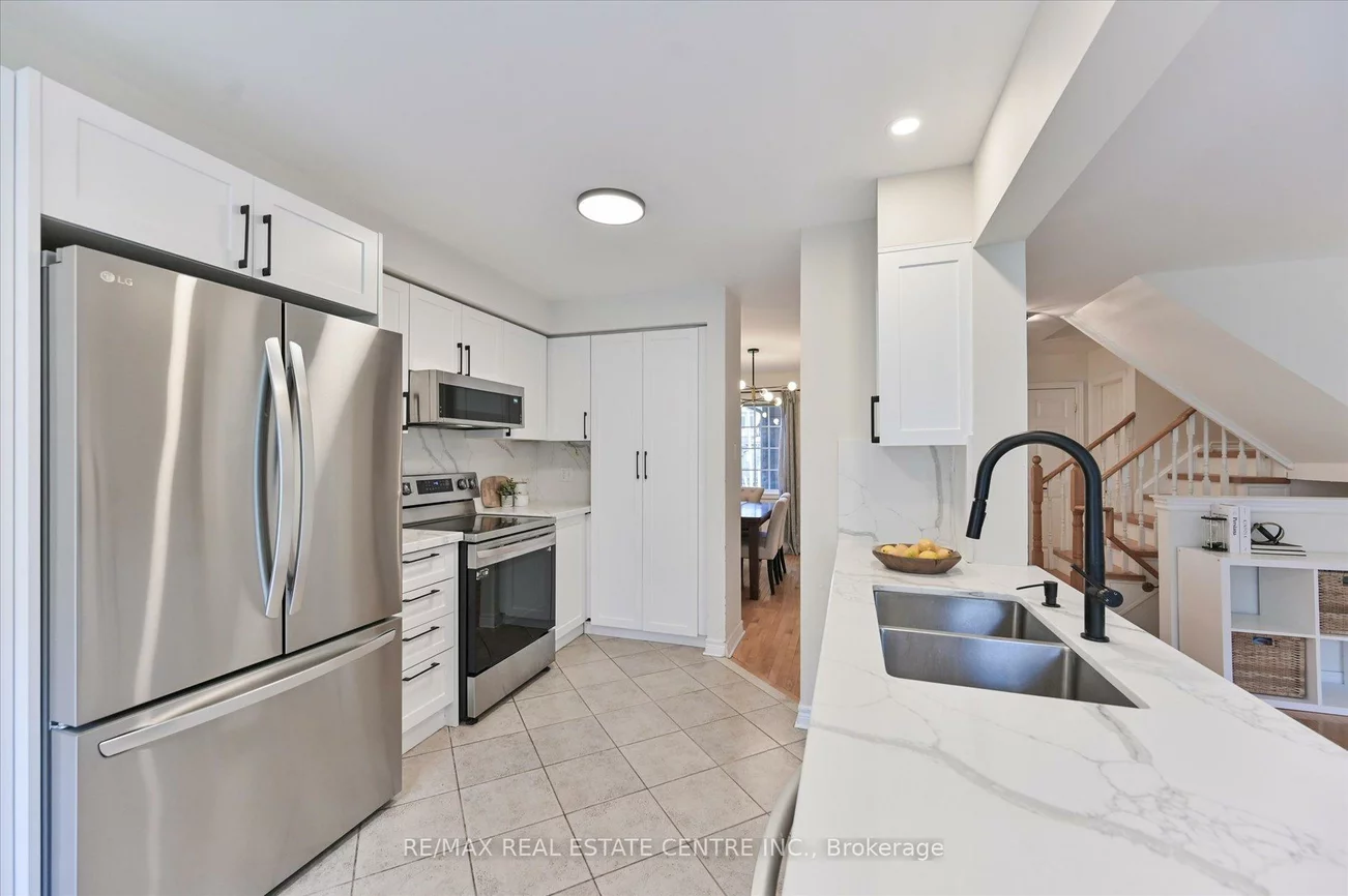 5662, Glen Erin, Central Erin Mills, Mississauga