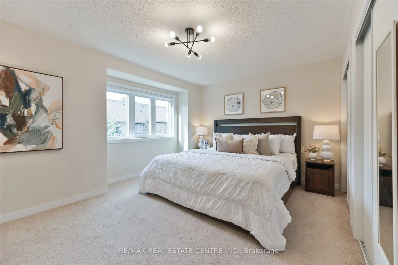 5662, Glen Erin, Central Erin Mills, Mississauga
