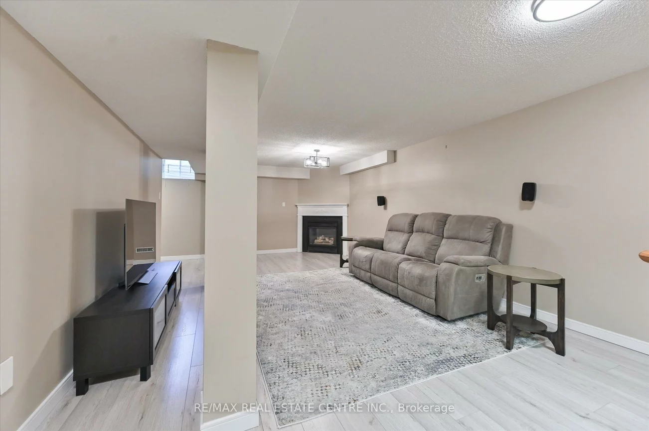 5662, Glen Erin, Central Erin Mills, Mississauga