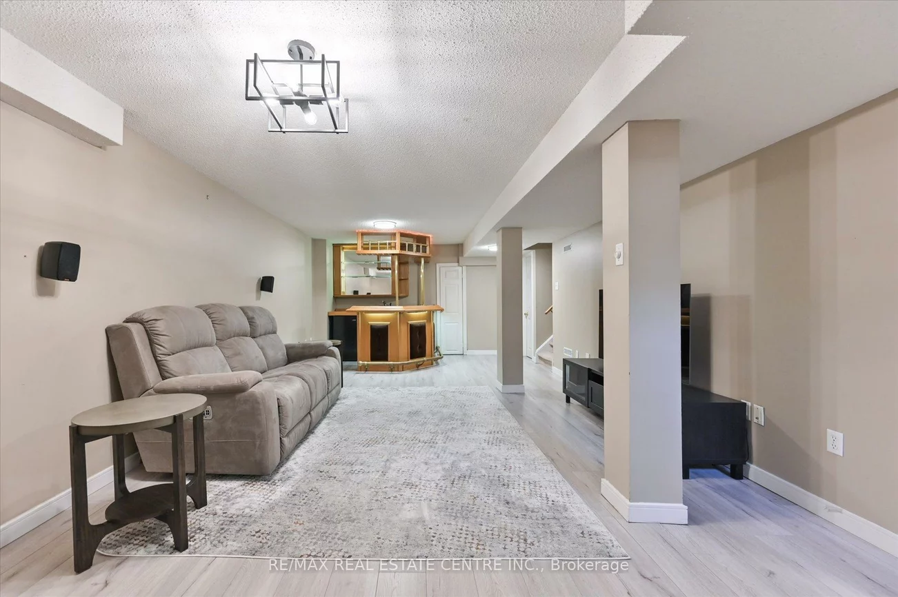 5662, Glen Erin, Central Erin Mills, Mississauga