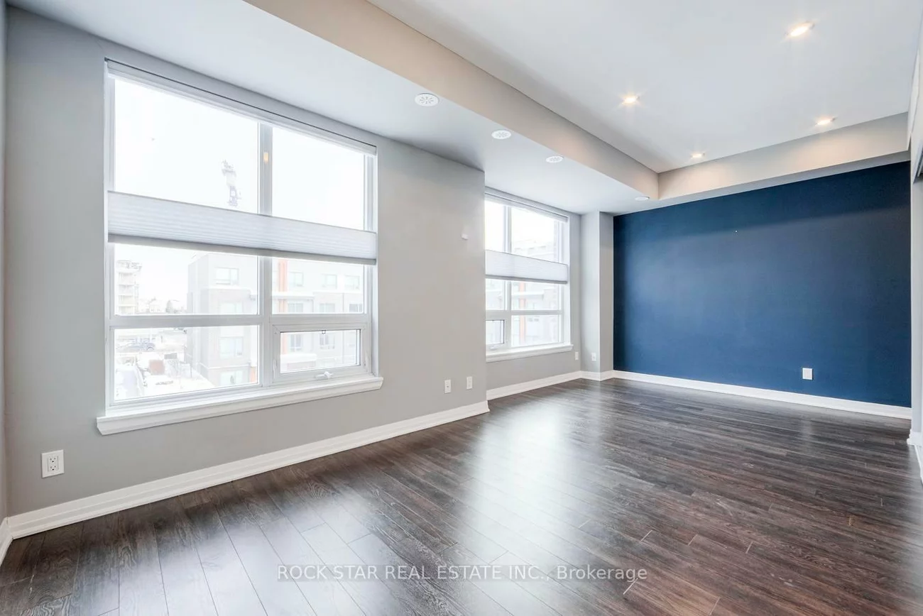 670, Atwater, Mineola, Mississauga