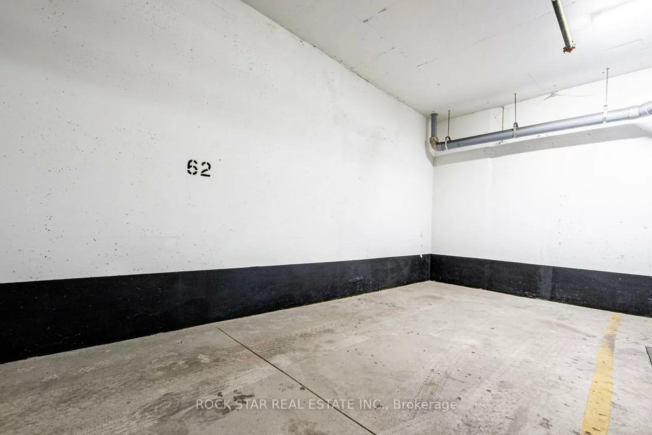 670, Atwater, Mineola, Mississauga