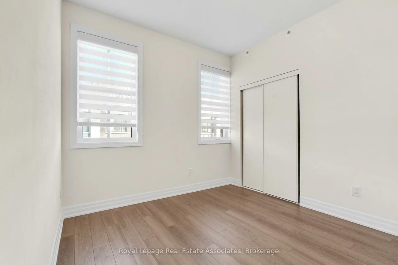 657, Cricklewood, Mineola, Mississauga