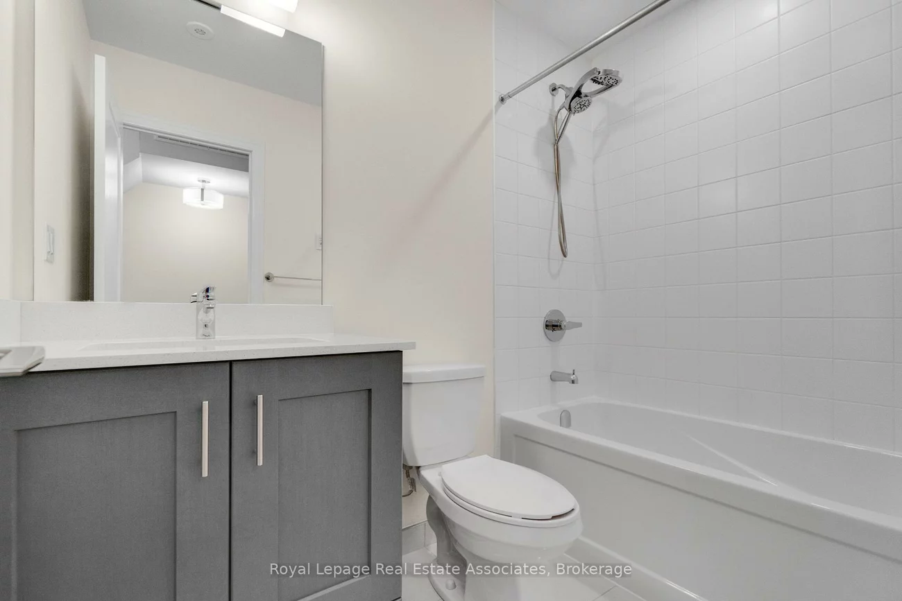 657, Cricklewood, Mineola, Mississauga