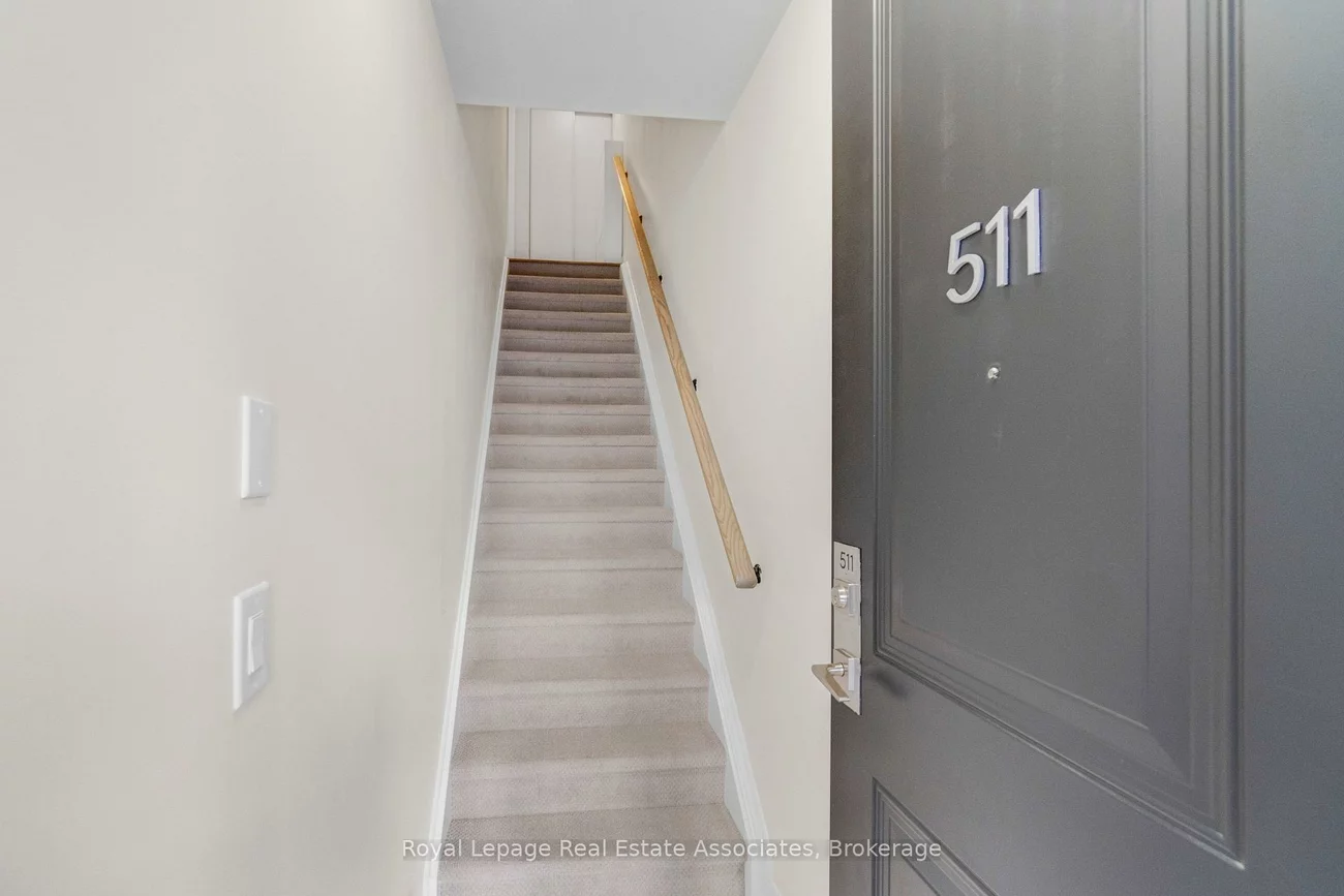 657, Cricklewood, Mineola, Mississauga